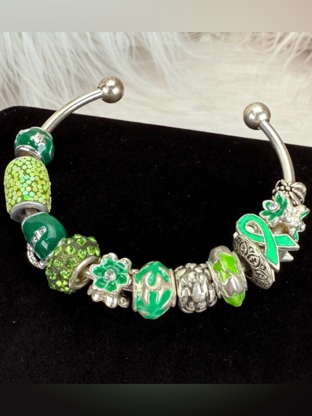 Elegant Green and Silvertone St. Patrick’s Day Charm Bracelet